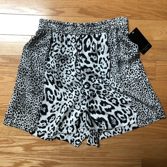 NWT Zara Woman’s High Waisted, Animal Print “Silky”Shorts Size L - Picture 3 of 8